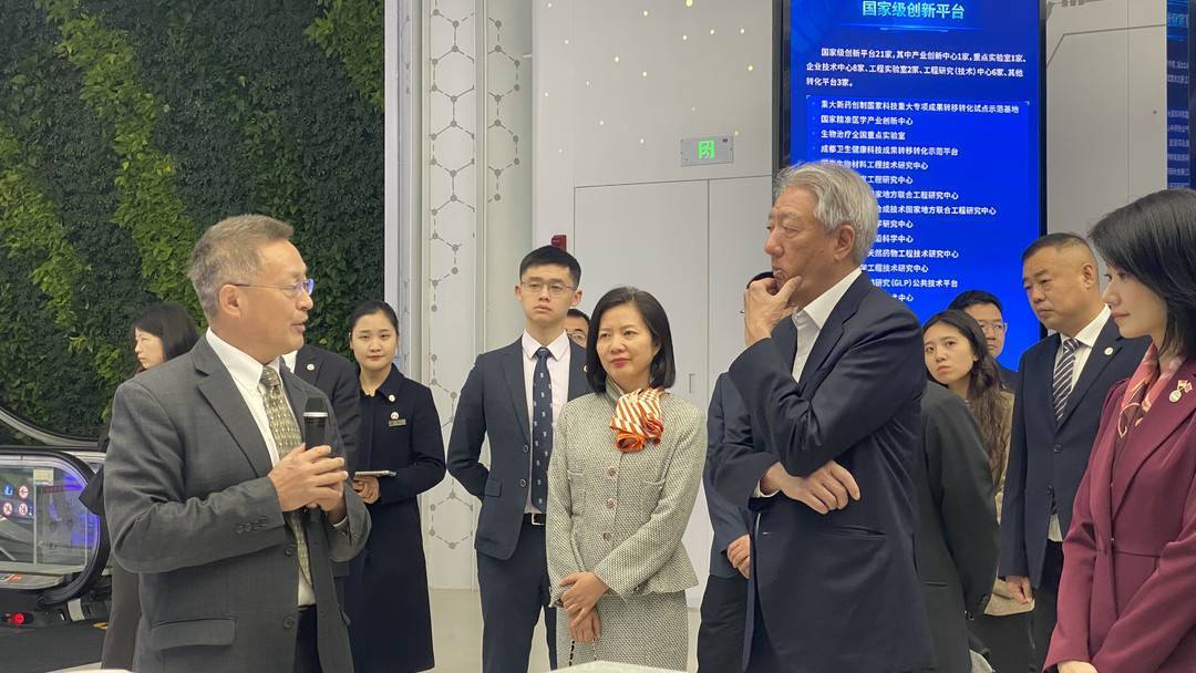 新加坡国务资政李显龙将访华