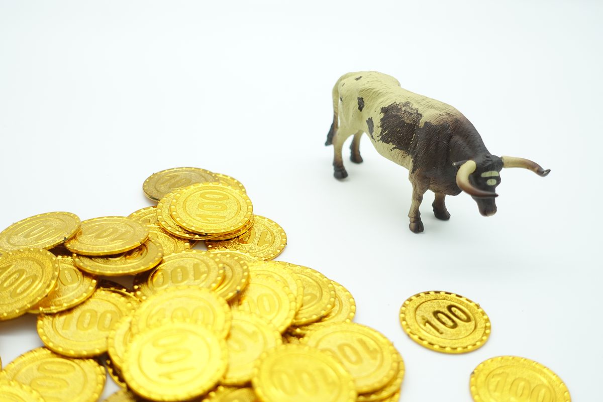 实丰文化换手率41.66%,机构龙虎榜净卖出2250.55万元