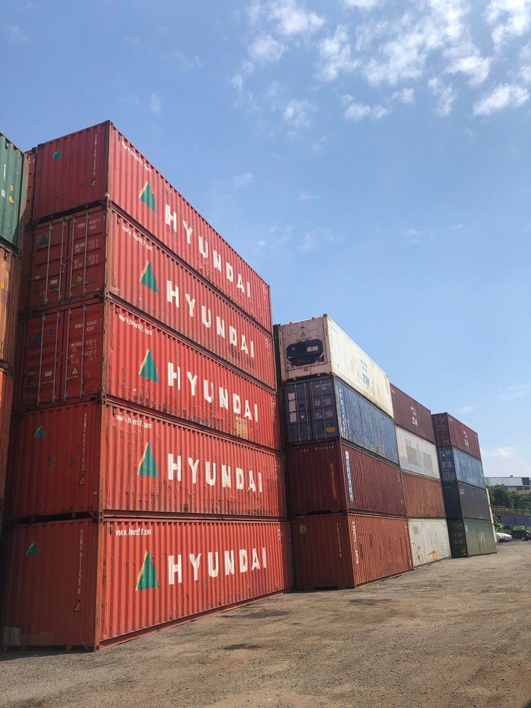 中国出口集装箱运价综合指数最新报1486.06点，与上期相比涨1.4%