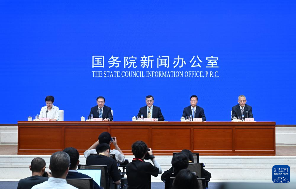 中国贸促会副会长张少刚会见美国橡树资本管理有限公司董事总经理韩峰