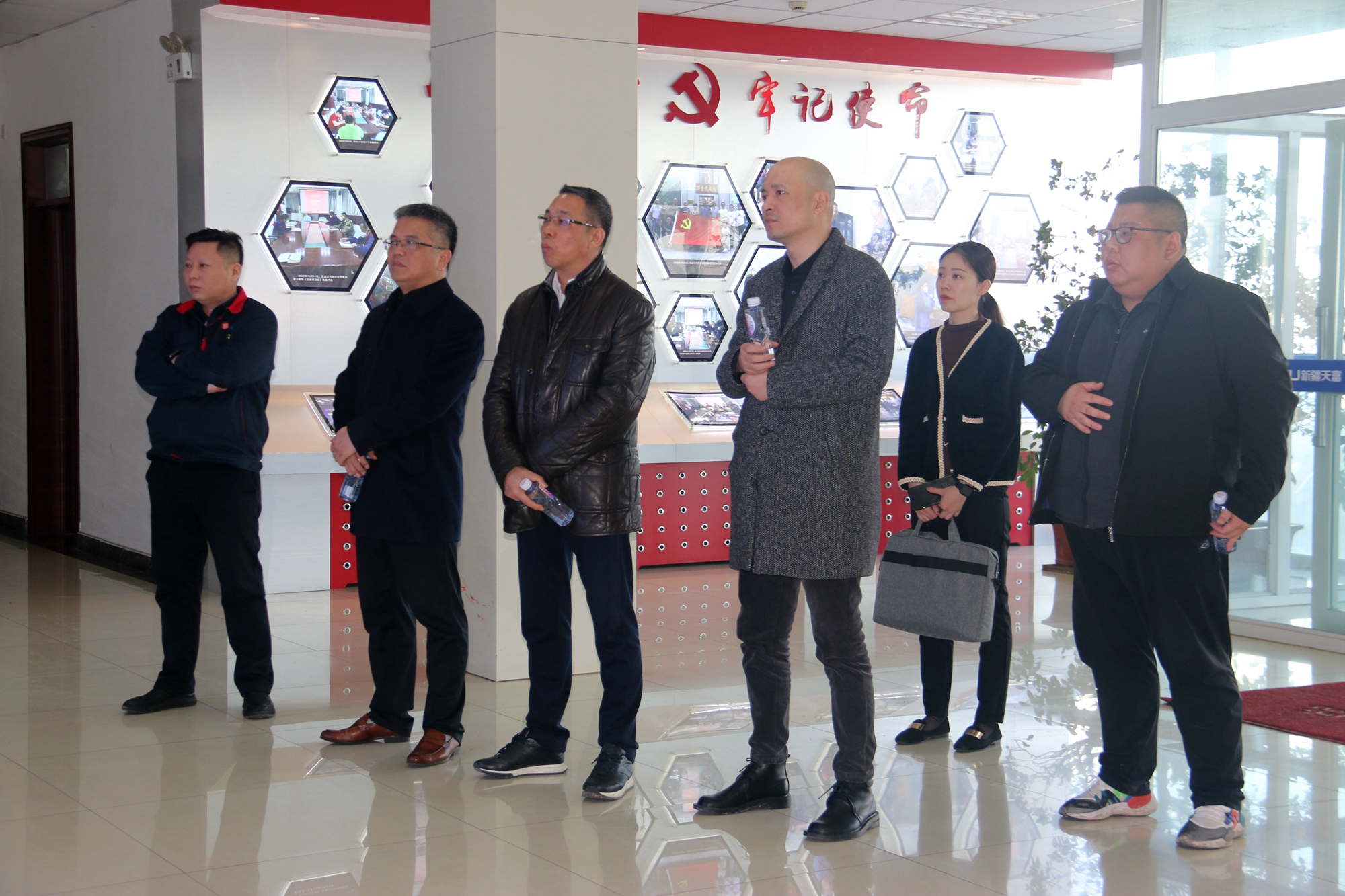 天富能源2月14日大宗交易成交202.05万元