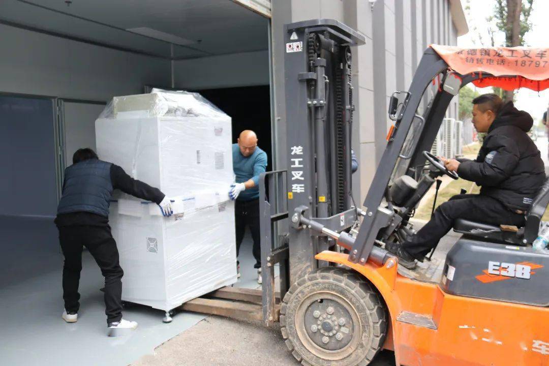 国泰君安：AI模型加速进化，国产半导体突破在即