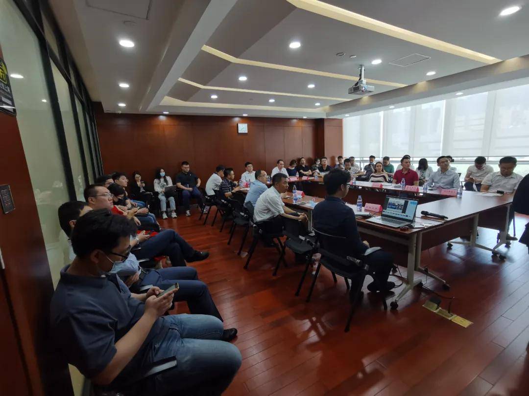 全国人大代表、国宏嘉信资本董事长冼汉迪：多措并举推进深港合作高质量发展