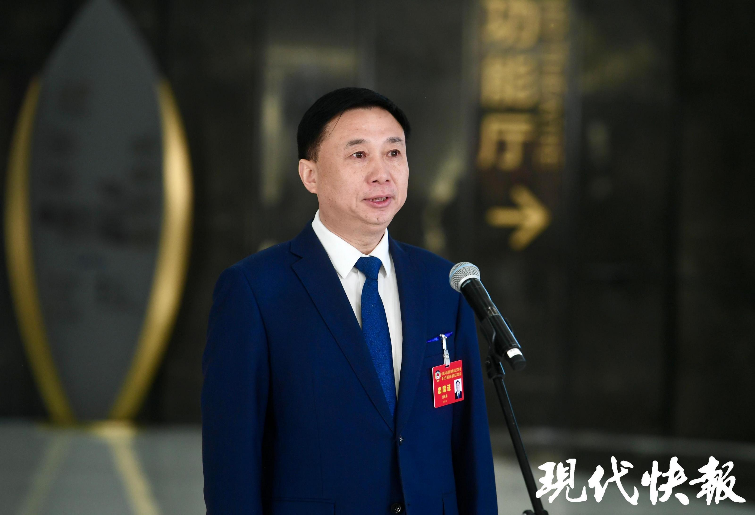 全国政协委员、中国宝武董事长胡望明:加快“人工智能+”行动 鼓励制造业领军企业当好“出题人”