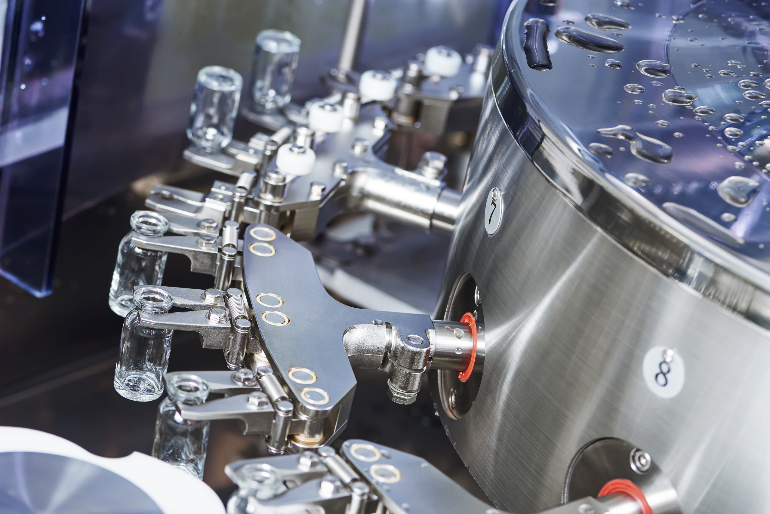 创新药概念上涨3.38%，5股主力资金净流入超亿元