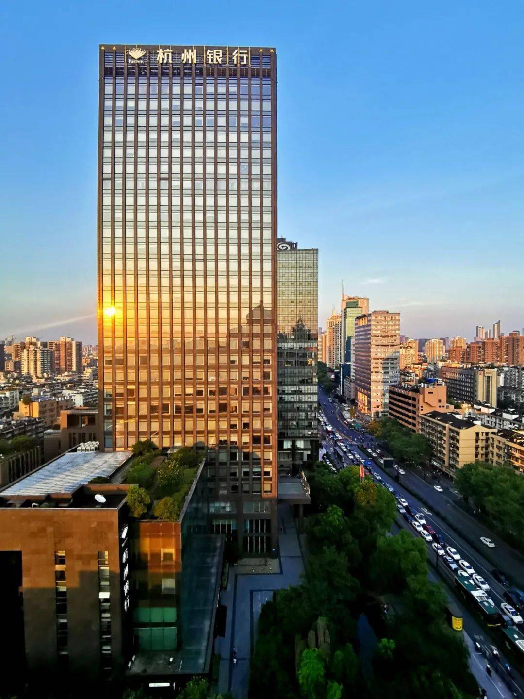 杭州银行7月1日大宗交易成交234.99万元