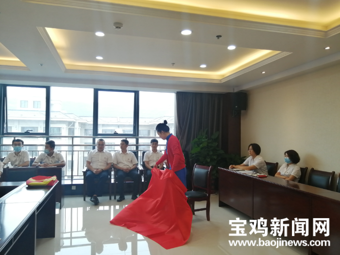 巨星农牧在宝鸡投资成立新公司