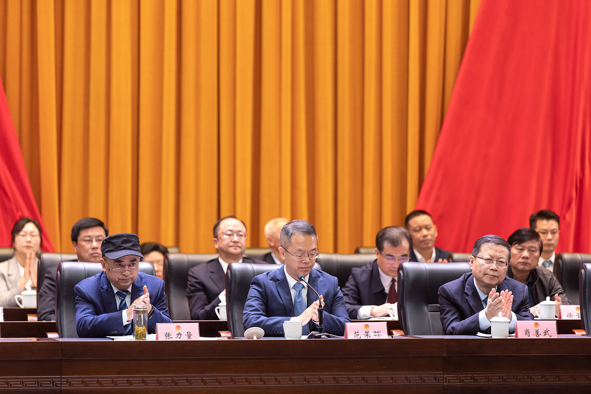 王宁与兰州大学校长杨勇平会谈