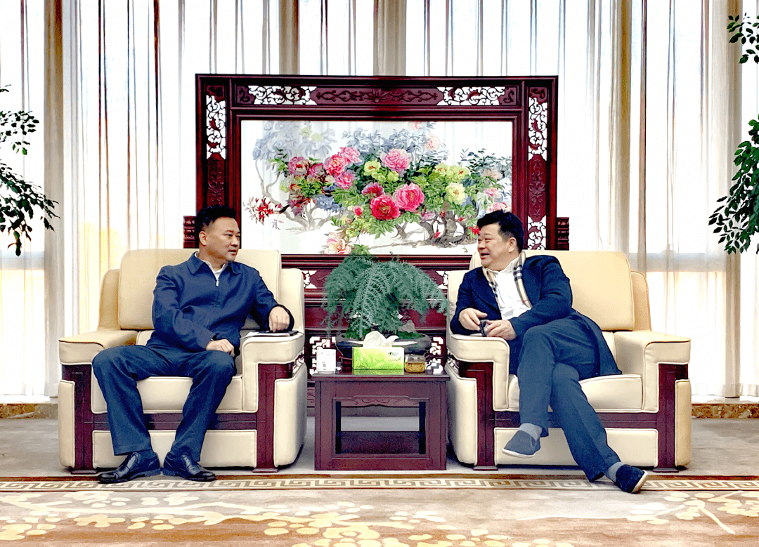 中国石油集团董事长戴厚良会见塞内加尔能源、石油和矿产部长