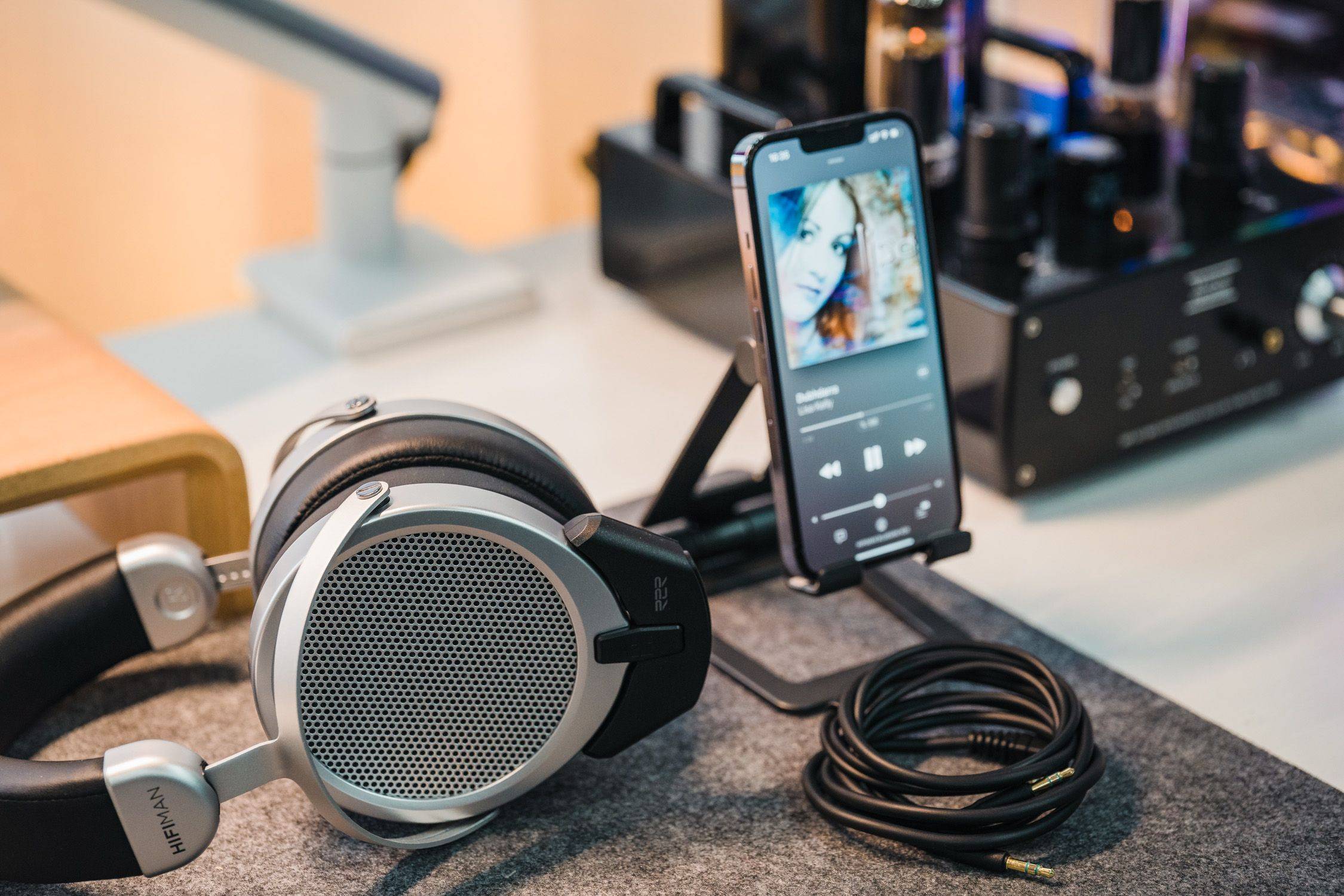 江丰电子拟与爱发科 整合平板显示靶材业务