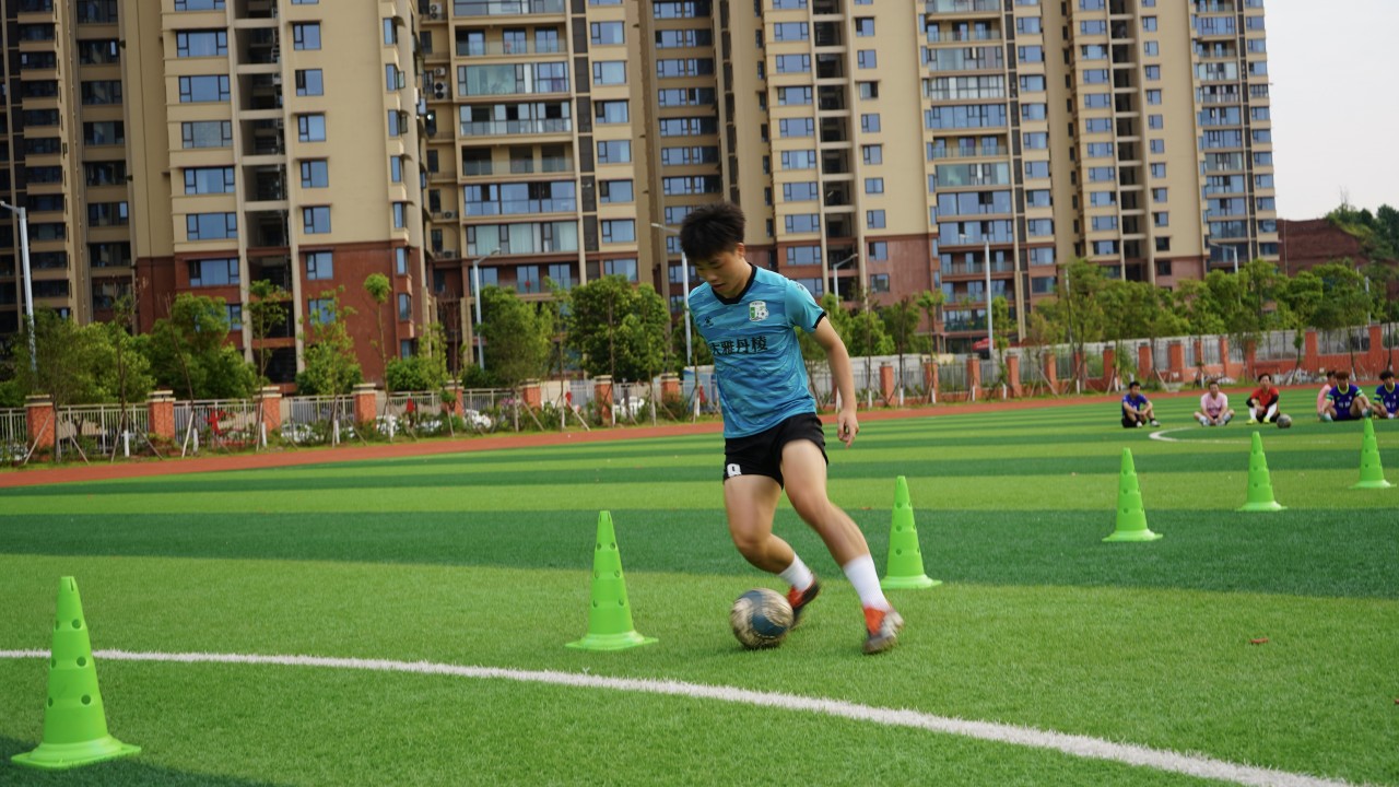 “川超”即将打响 成都队发布招募令