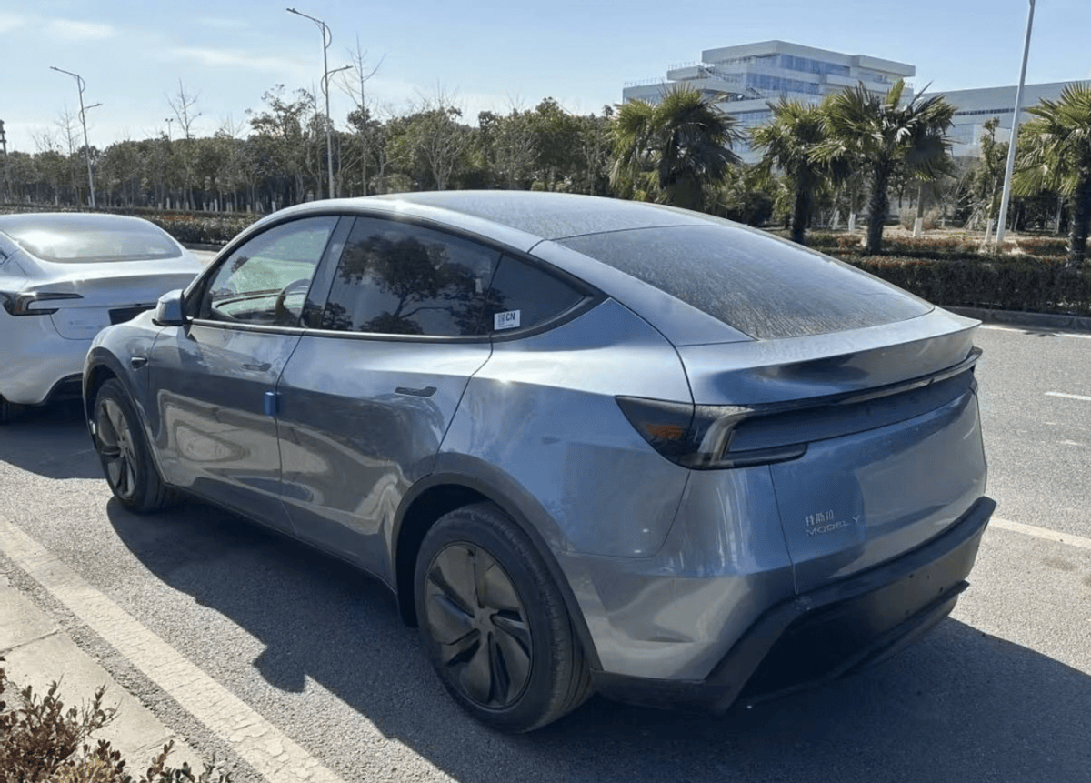 特斯拉Model Y L上市 33.9万元起售