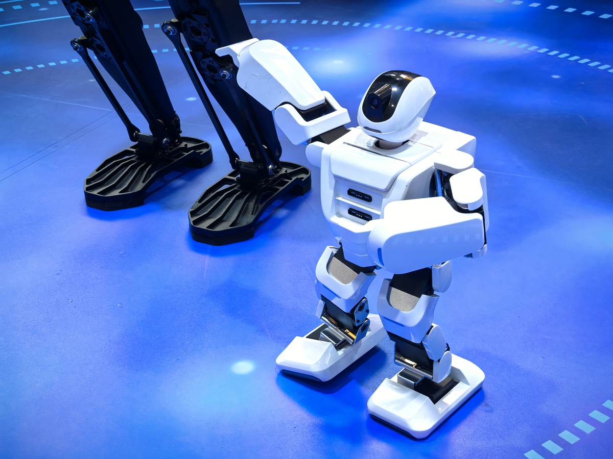 "0代码"也能训练机器人，机器人有"灵魂"了？