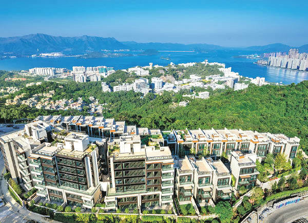 西锐：控股股东中航通飞香港出售约4.78%股份