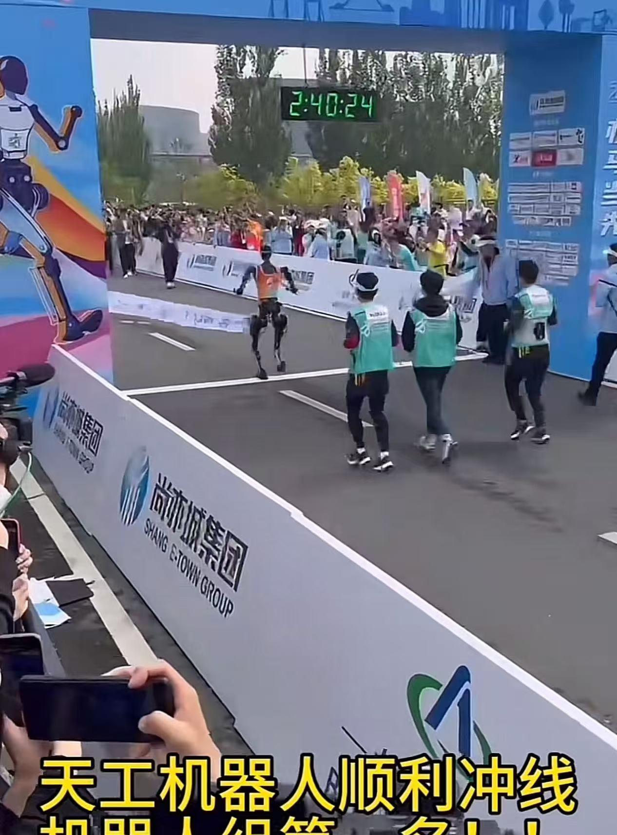 科幻照进现实 中国把机器人故事讲得更接地气